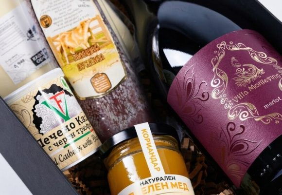 подаръчни комплекти с Вино от Вила МонтеВИНО2 Стил, вкус и прецизност: Модерното решение за бърз и въздействащ подарък